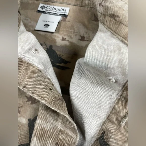 Columbia Men’s XL River Lodge Camo Shirt Hunting Fishing Outdoor Button Up - Picture 9 of 15